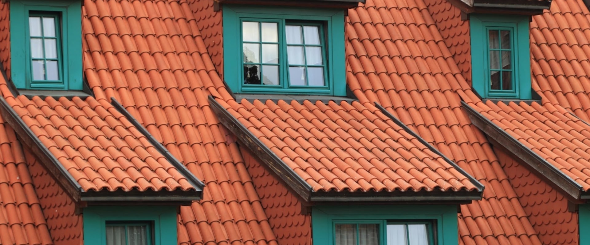 Comparing Clay and Concrete Tiles Advantages and Disadvantages